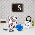 welcome kit per cane con pallina da gioco